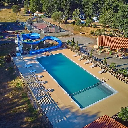 Confort 2ch 5pers 400dj *